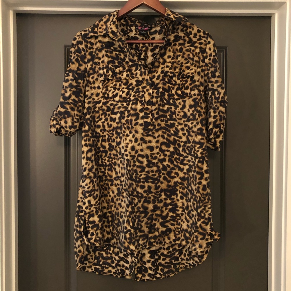 🌺 Body Central Women’s Shirt Size S Cheetah